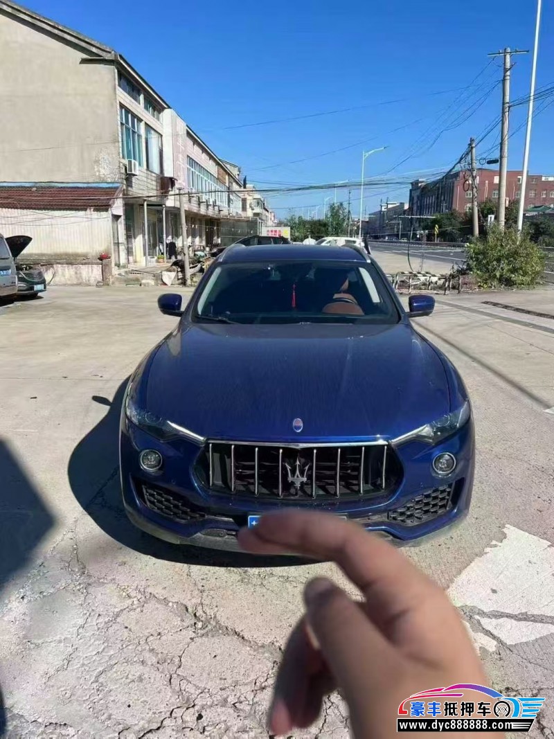 20年玛莎拉蒂莱万特轿车抵押车出售