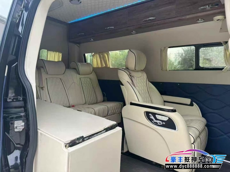 21年福特全顺轿车抵押车出售