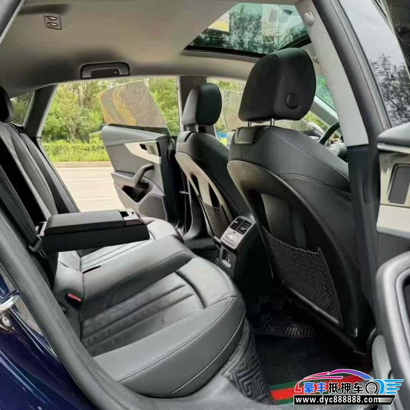 22年奥迪A5轿车抵押车出售