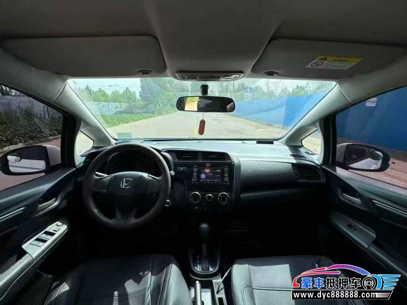 19年本田飞度轿车抵押车出售