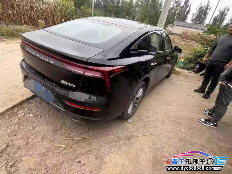 24年奔腾B70轿车抵押车出售