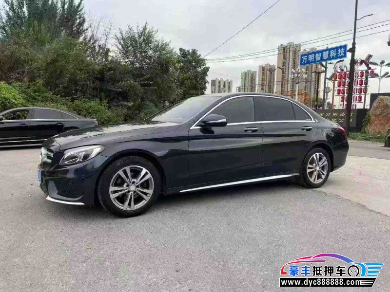 18年奔驰C轿车抵押车出售