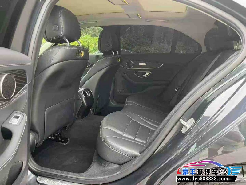 18年奔驰C轿车抵押车出售