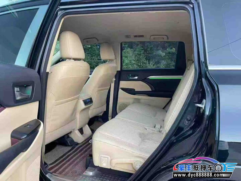 15年丰田汉兰达轿车抵押车出售