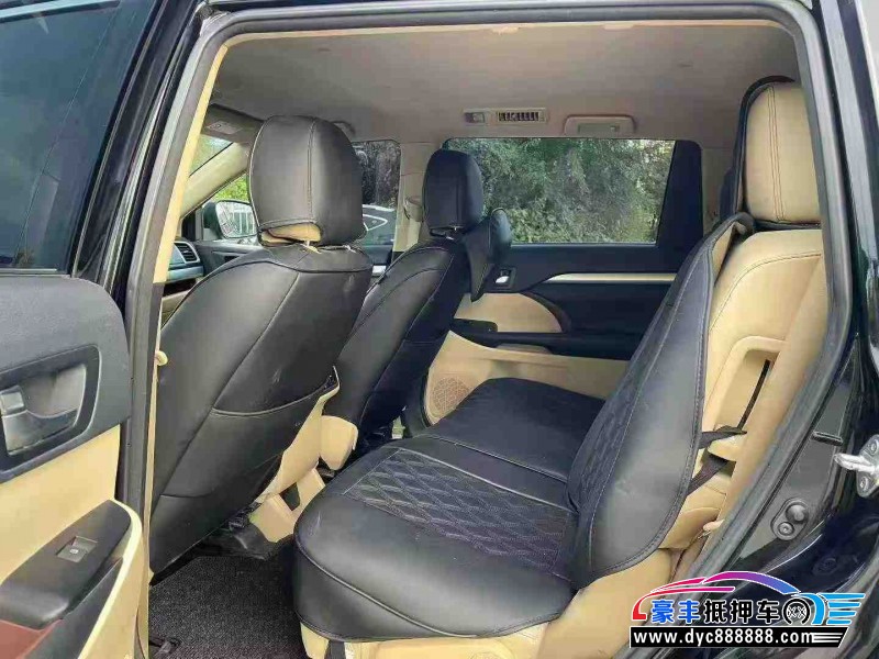 16年丰田汉兰达轿车抵押车出售