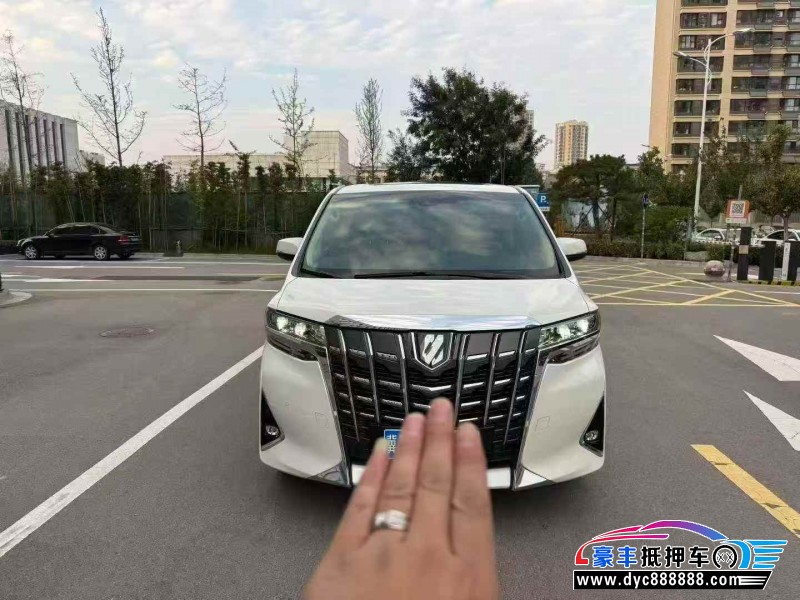 19年丰田埃尔法轿车抵押车出售