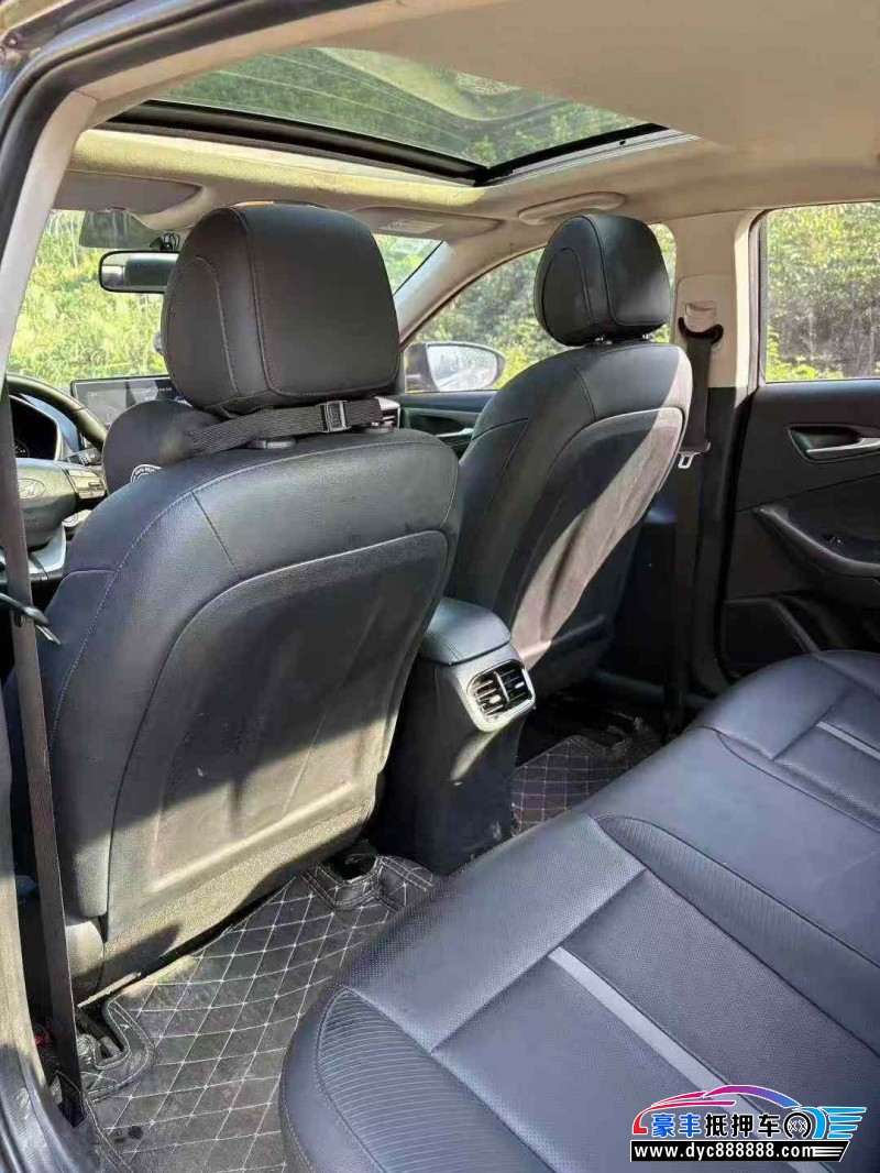 21年现代菲斯塔轿车抵押车出售