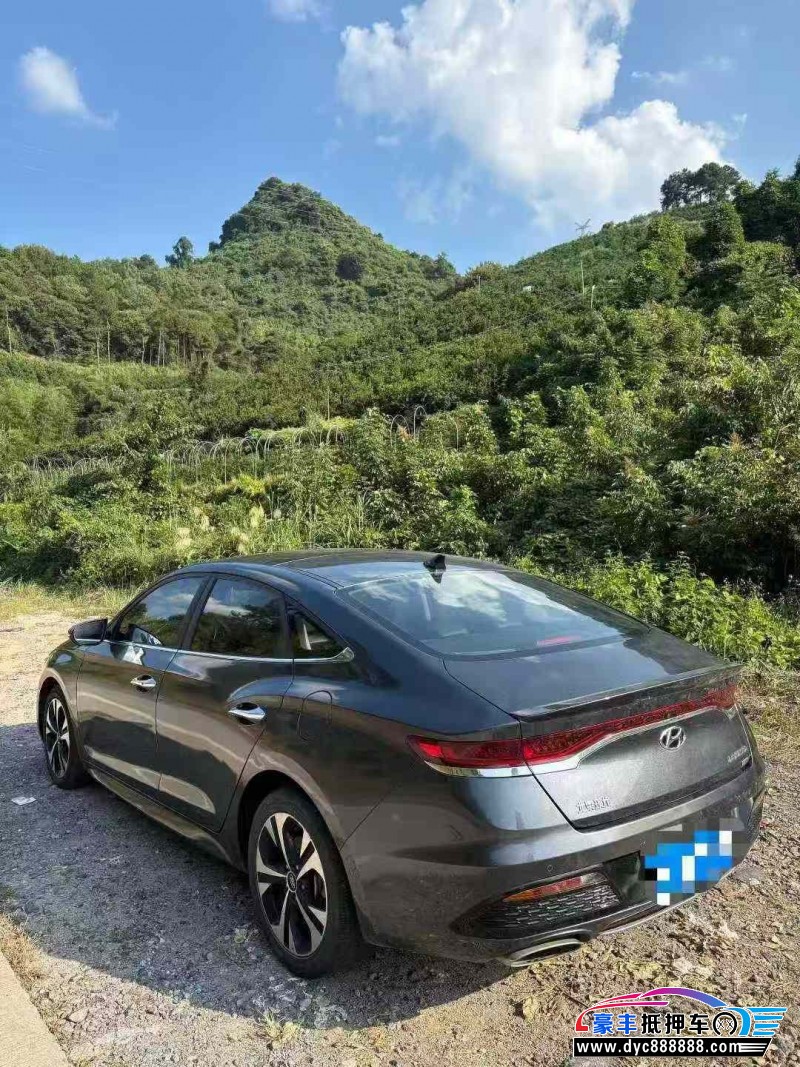 21年现代菲斯塔轿车抵押车出售