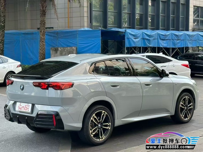 24年宝马X2轿车抵押车出售