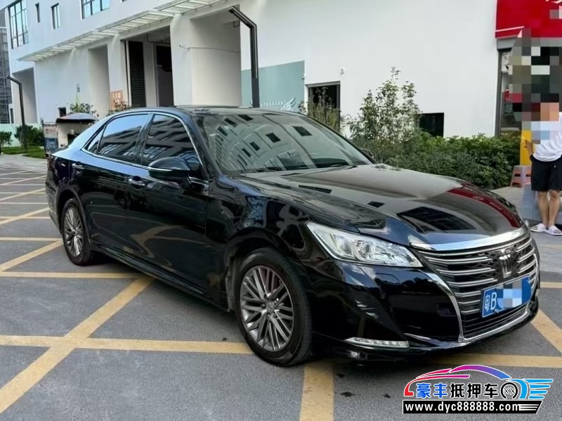 17年丰田皇冠轿车抵押车出售