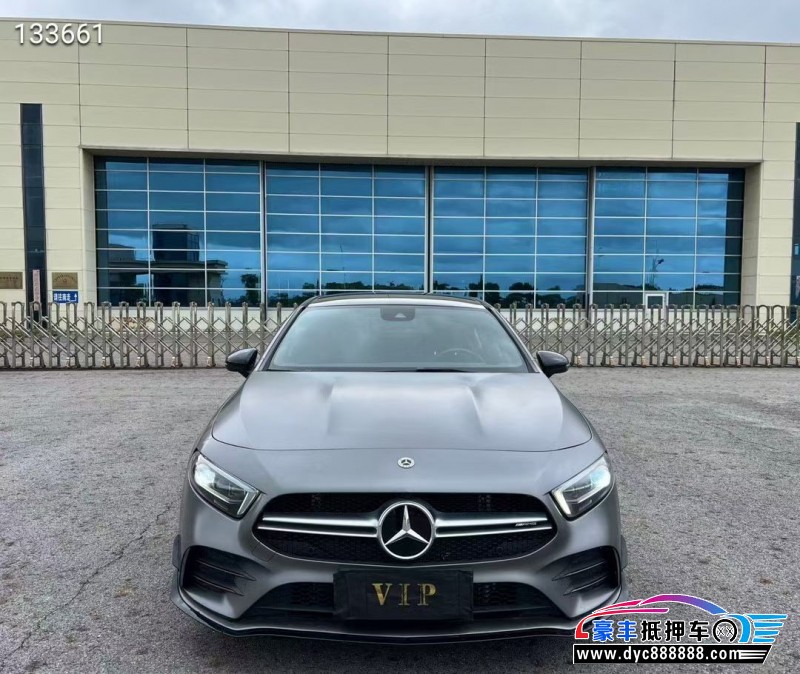 22年奔驰A轿车抵押车出售