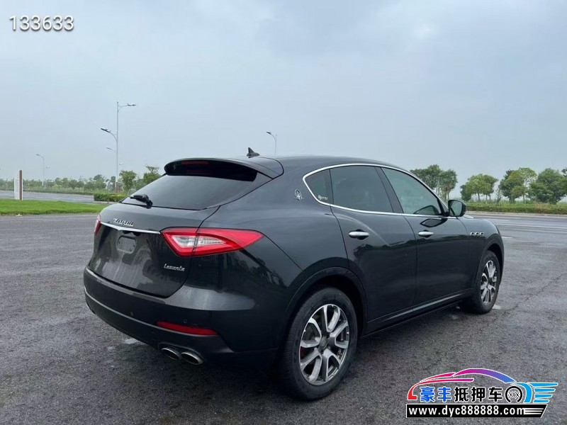 18年玛莎拉蒂莱万特轿车抵押车出售