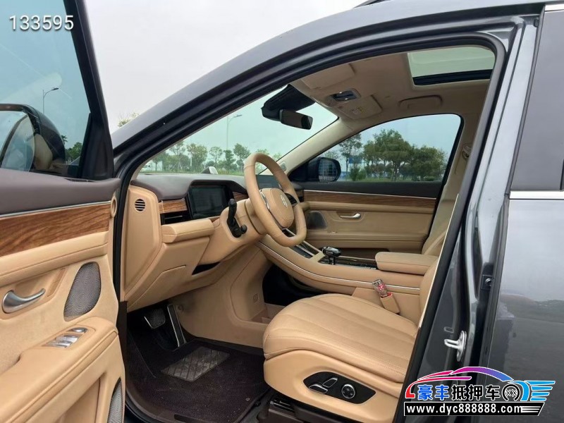 24年华为问界轿车抵押车出售