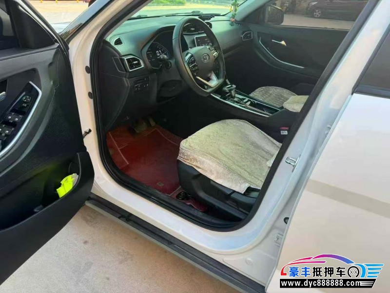 22年现代ix25轿车抵押车出售