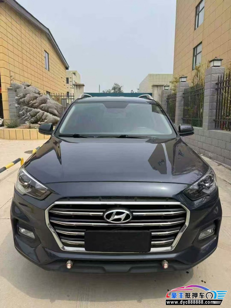 19年现代ix35轿车抵押车出售