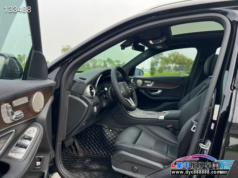 23年奔驰GLC轿车抵押车出售