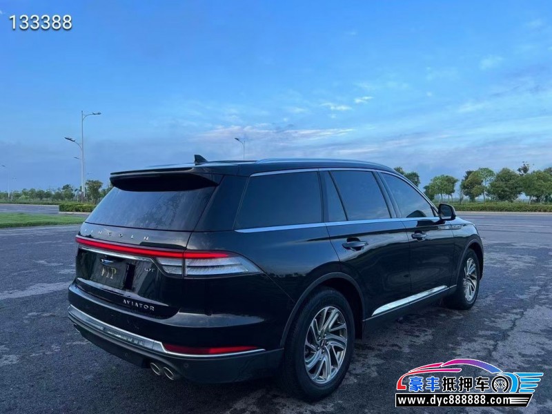 22年林肯飞行家轿车抵押车出售