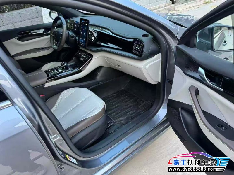 24年比亚迪秦轿车抵押车出售