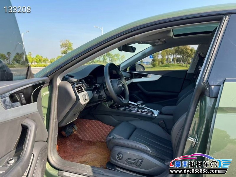 22年奥迪A5轿车抵押车出售