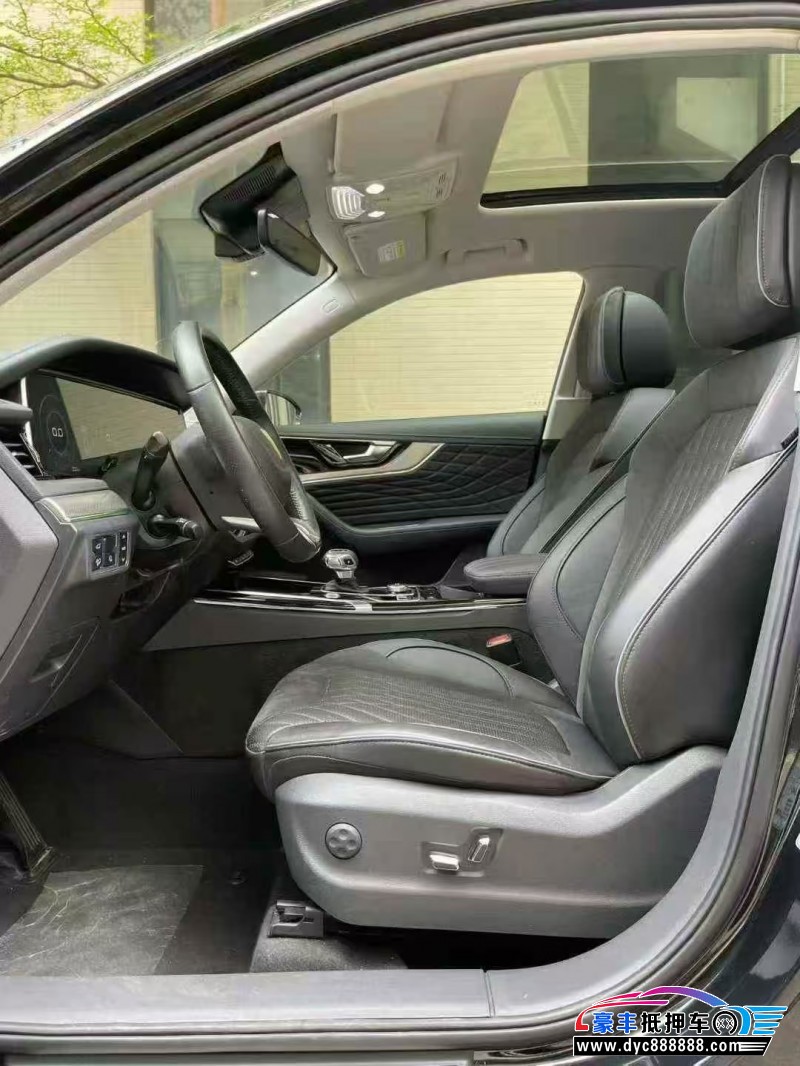 22年红旗HS5轿车抵押车出售