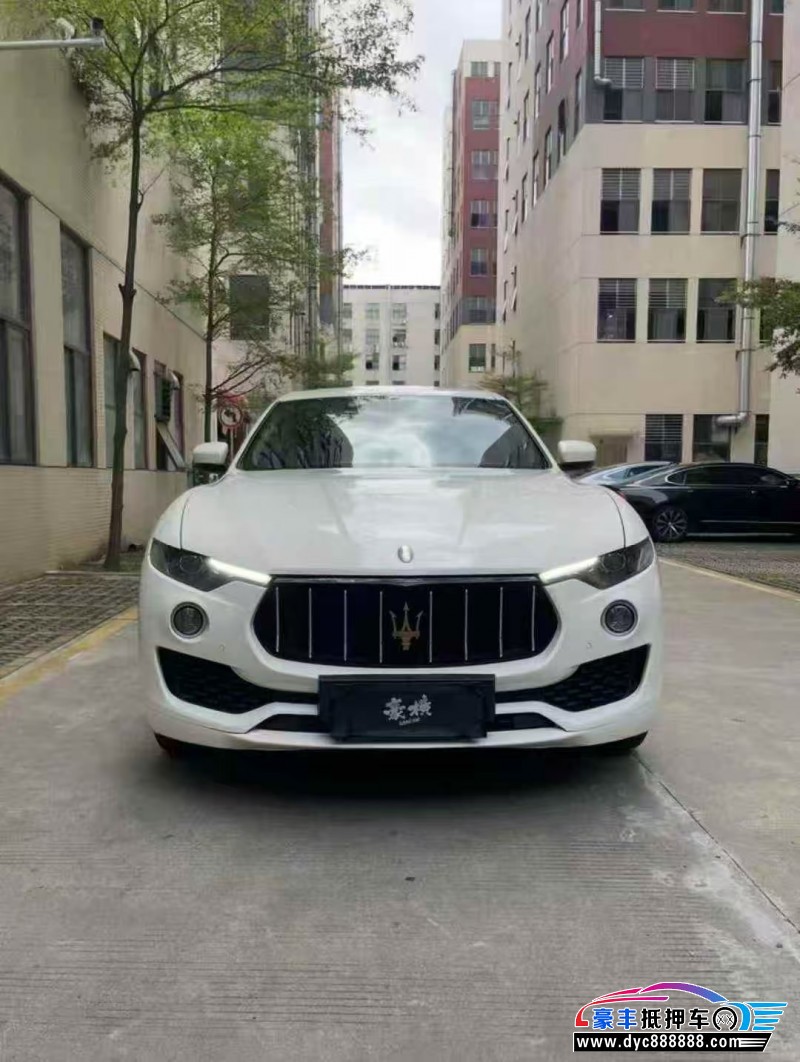 17年玛莎拉蒂莱万特轿车抵押车出售