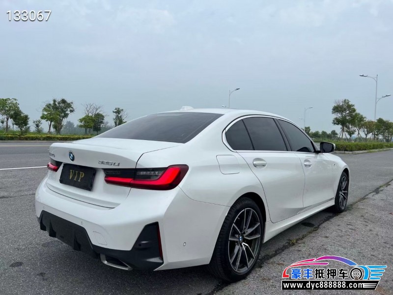 24年宝马3系轿车抵押车出售