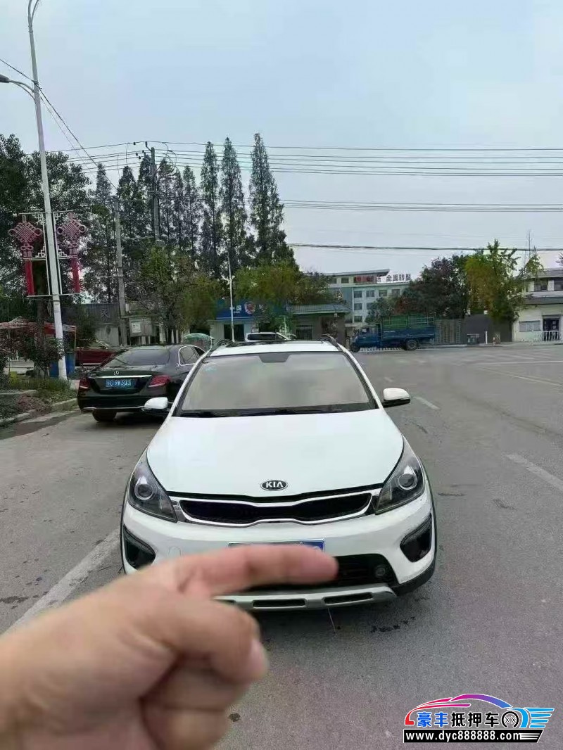 19年起亚KX CROSS轿车抵押车出售