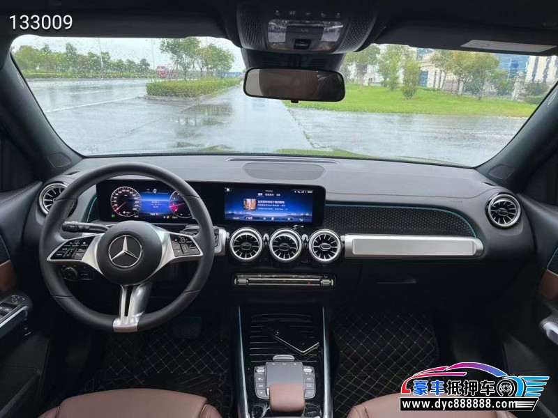 24年奔驰GLB轿车抵押车出售