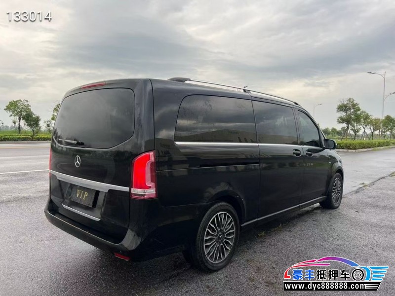 18年奔驰V轿车抵押车出售