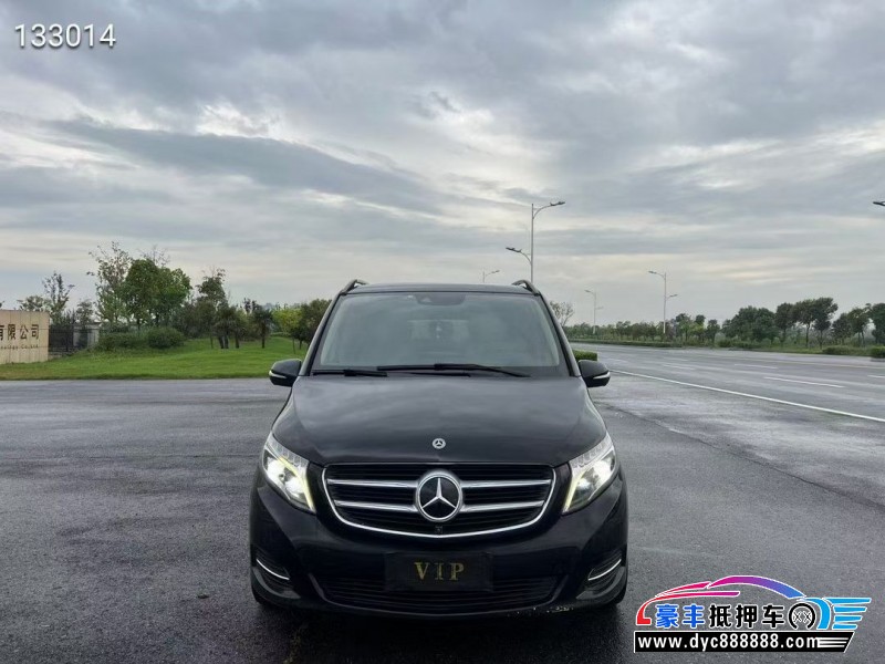 18年奔驰V轿车抵押车出售