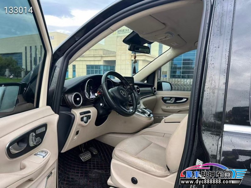 18年奔驰V轿车抵押车出售