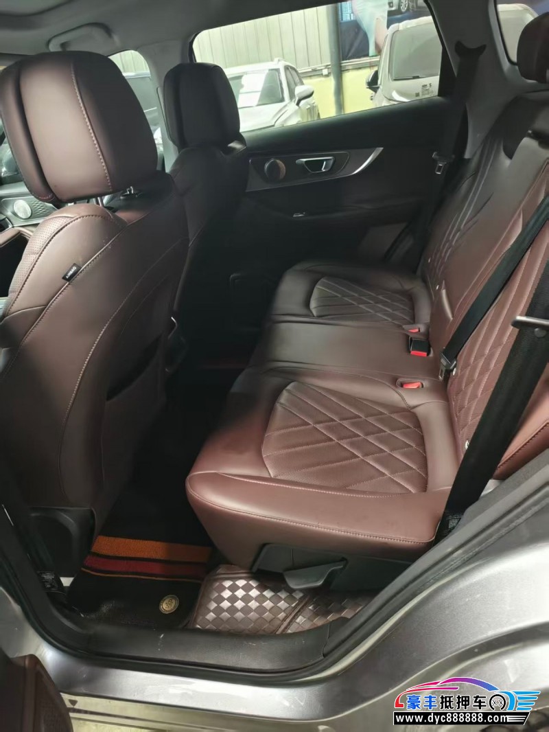 24年奇瑞瑞虎8轿车抵押车出售