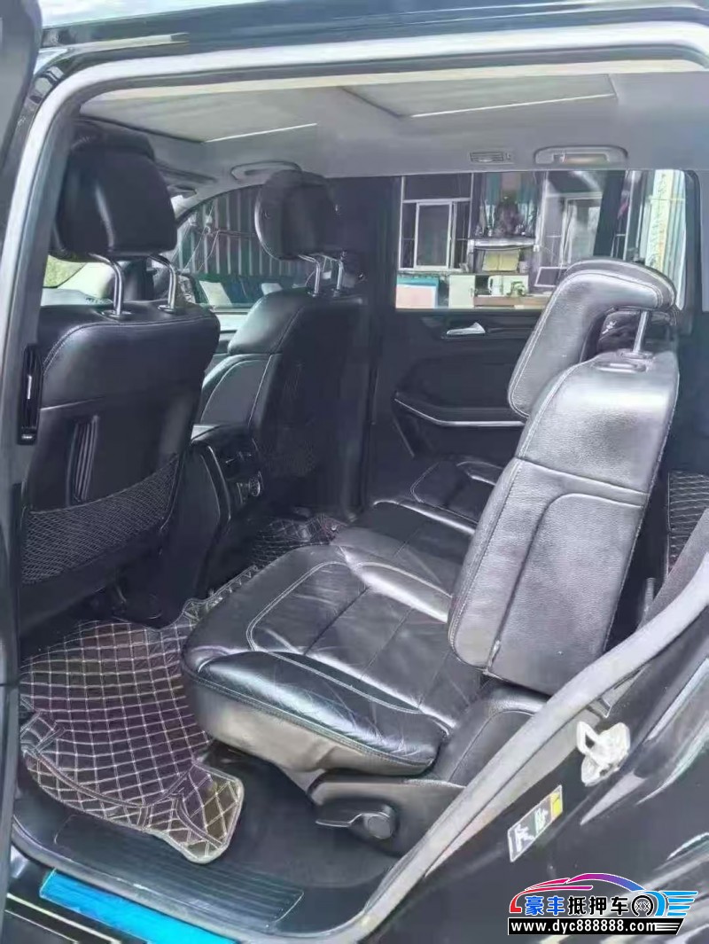 20年奔驰GL轿车抵押车出售