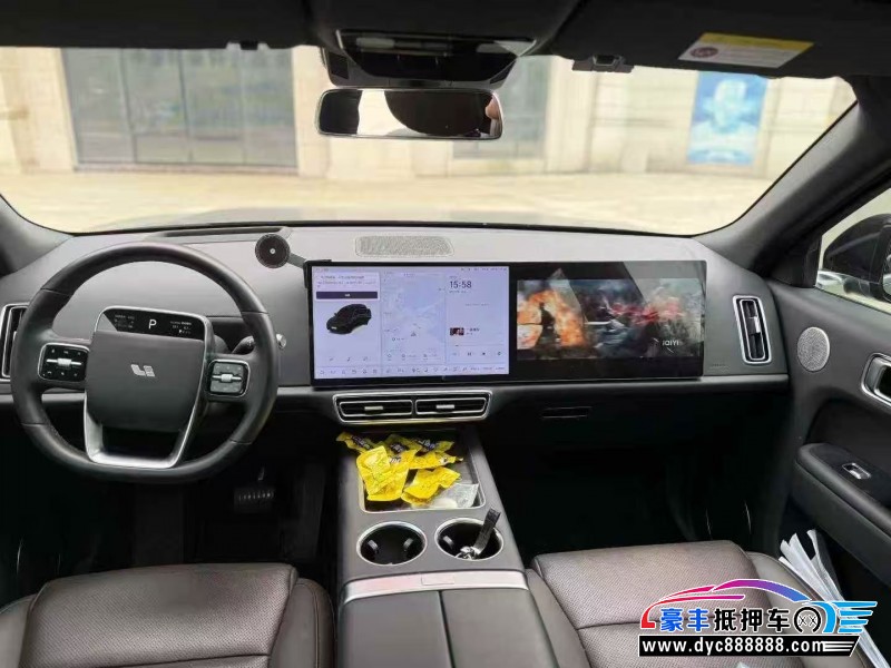 23年理想L8轿车抵押车出售