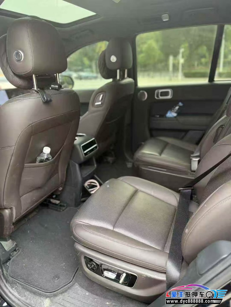 23年理想L8轿车抵押车出售