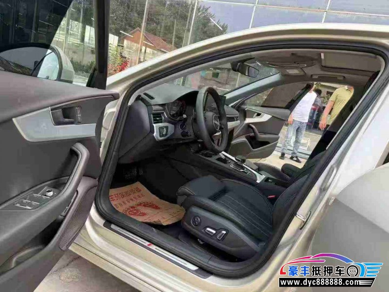 24年奥迪A4L轿车抵押车出售