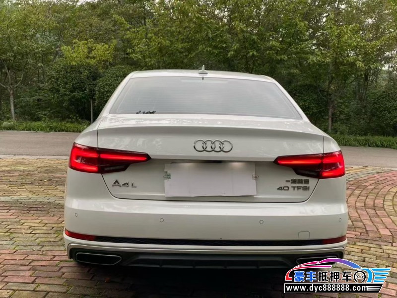 20年奥迪A4轿车抵押车出售