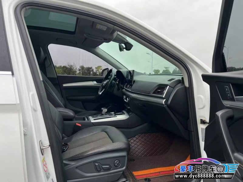 19年奥迪Q5轿车抵押车出售