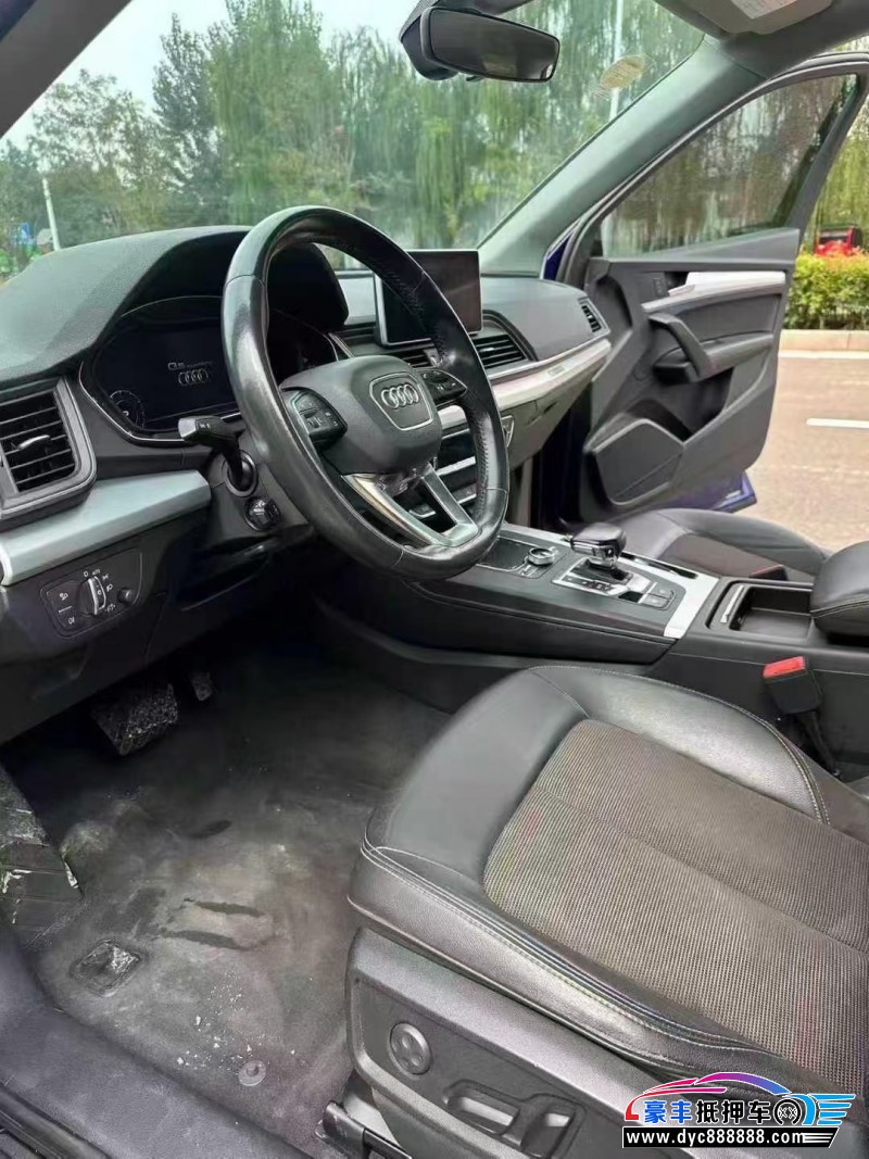18年奥迪Q5轿车抵押车出售