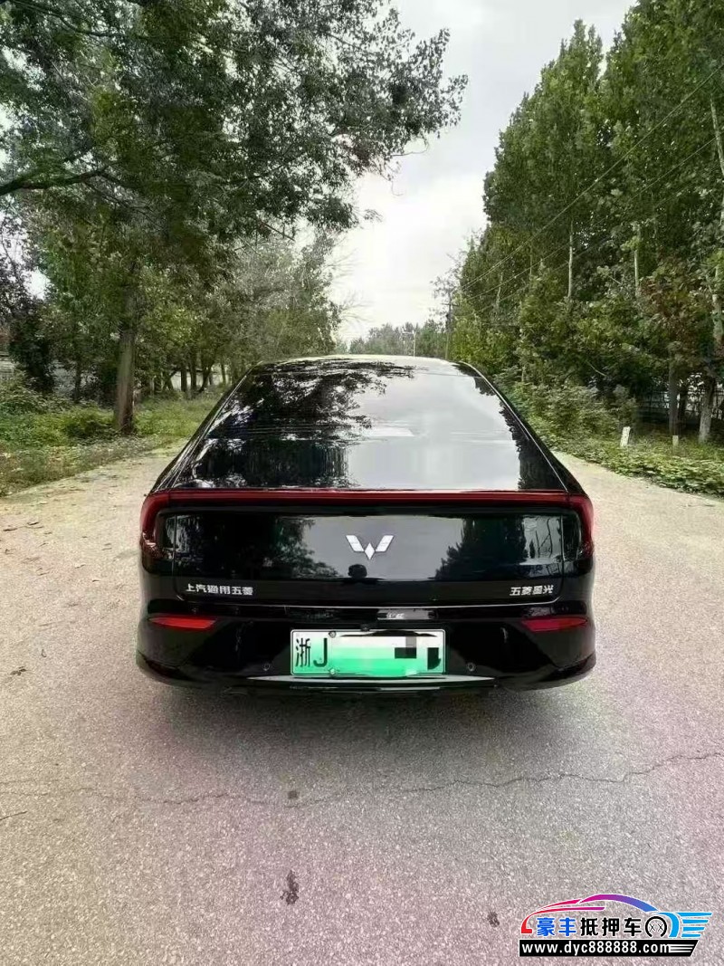 24年五菱星光轿车抵押车出售