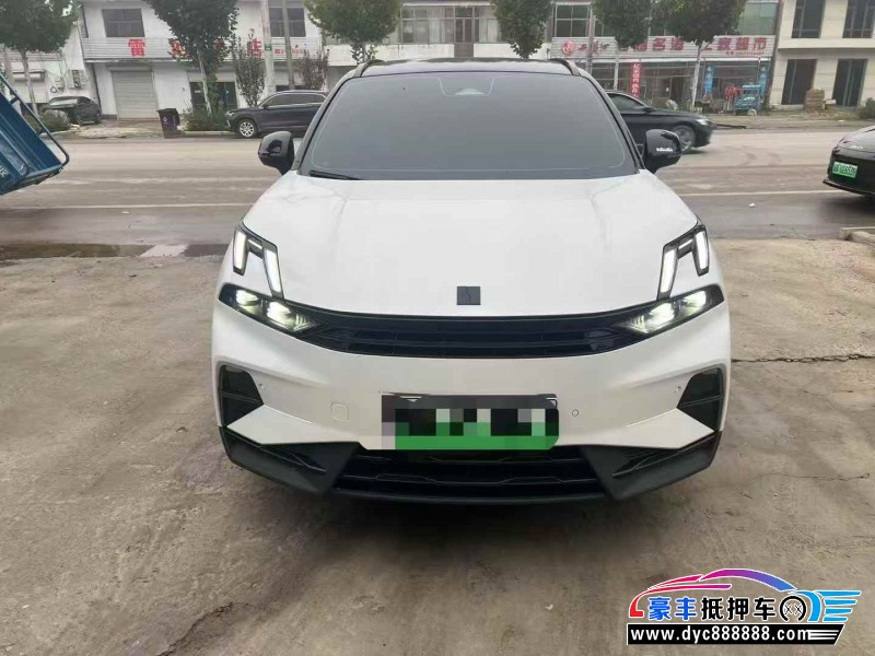 抵押车出售25年领克06轿车