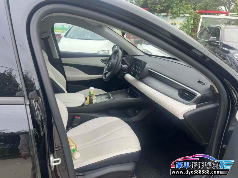 25年比亚迪海豹轿车抵押车出售