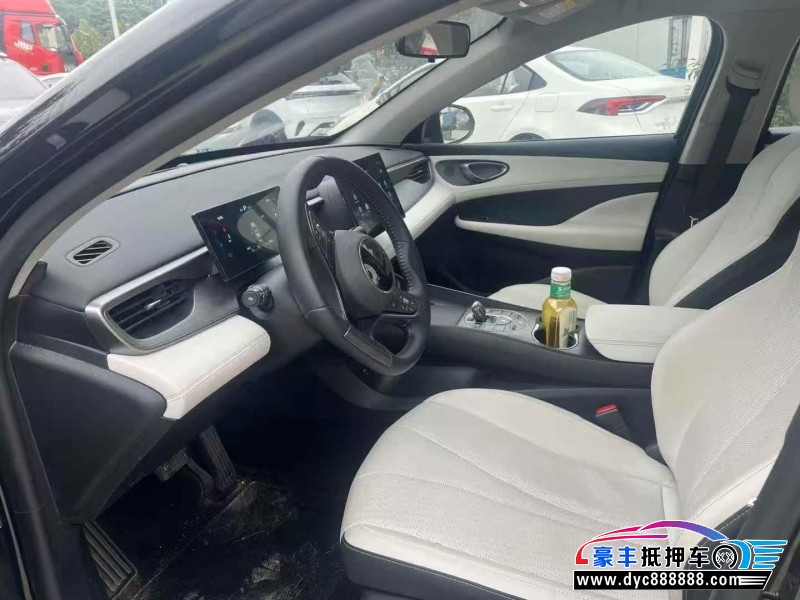 25年比亚迪海豹轿车抵押车出售