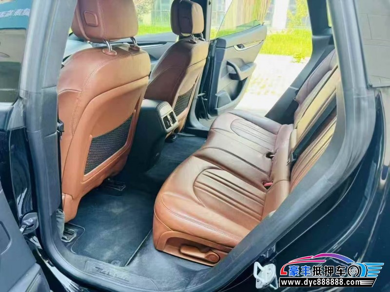 18年玛莎拉蒂莱万特轿车抵押车出售