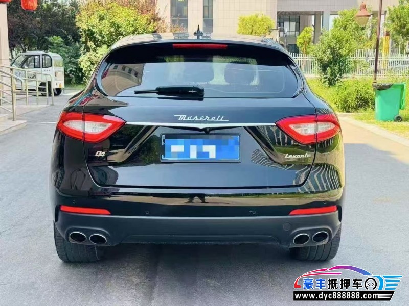 18年玛莎拉蒂莱万特轿车抵押车出售