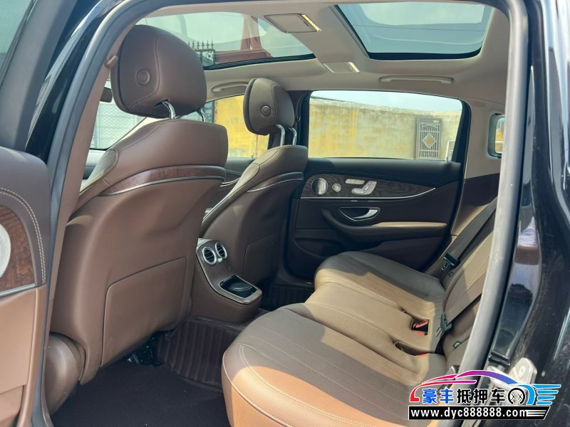 23年奔驰E轿车抵押车出售