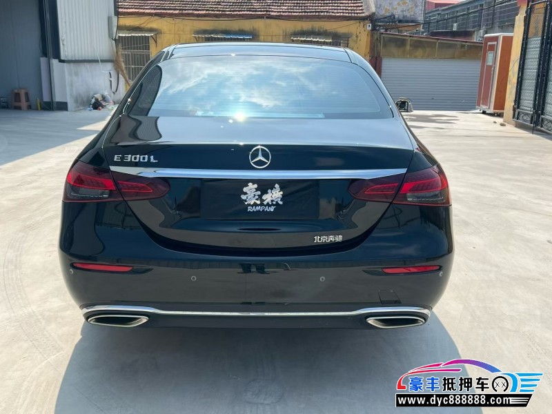 23年奔驰E轿车抵押车出售