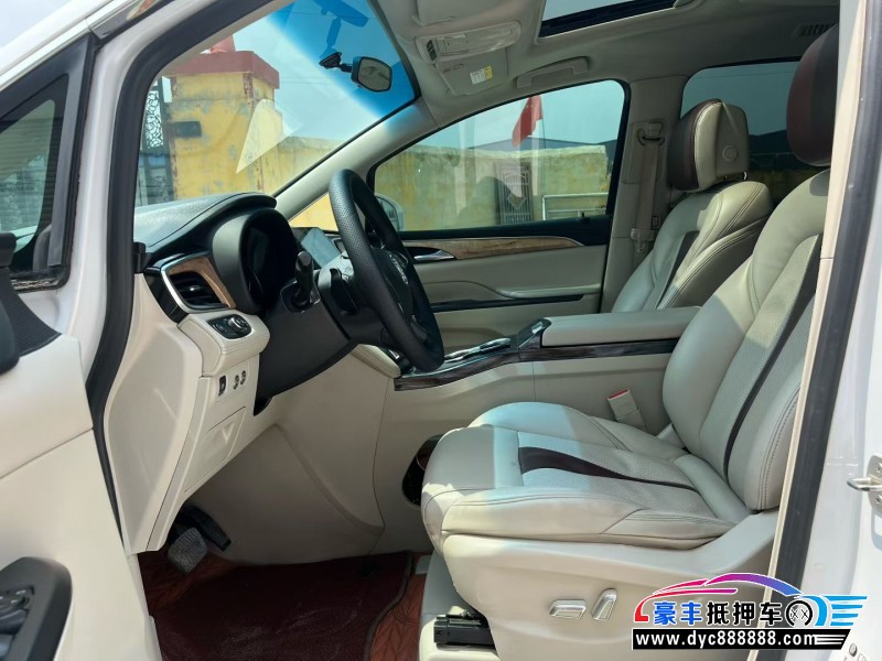 19年别克GL8轿车抵押车出售