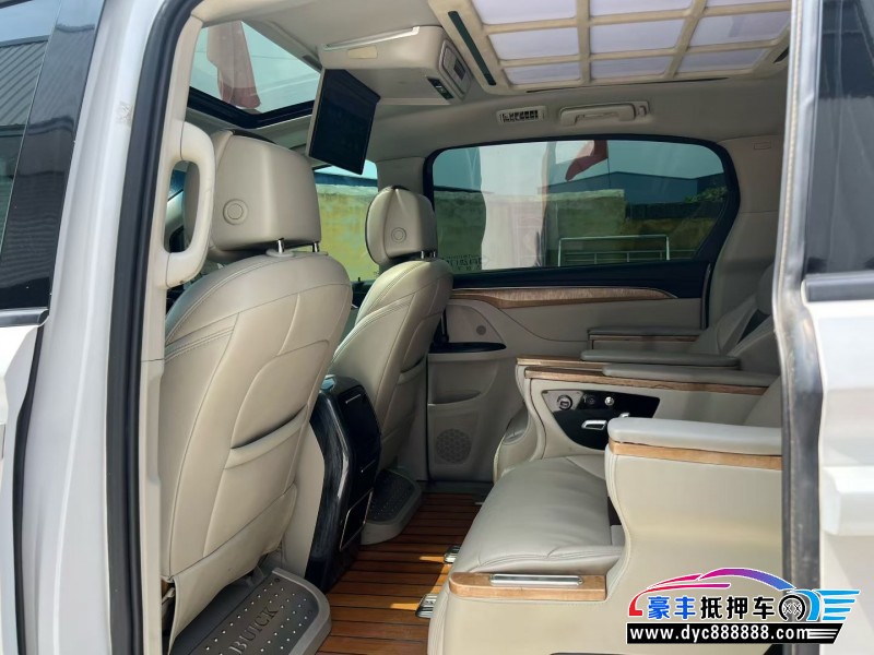 19年别克GL8轿车抵押车出售