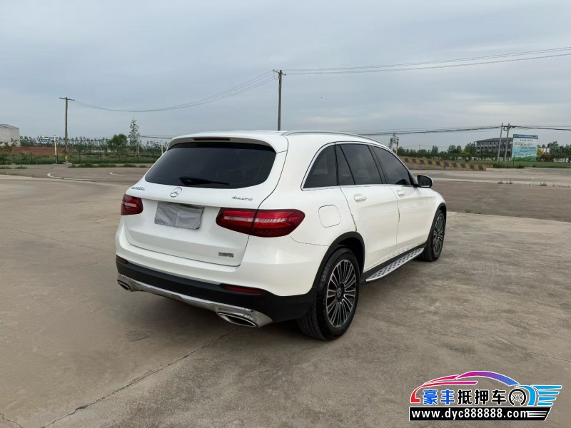 19年奔驰GLC轿车抵押车出售